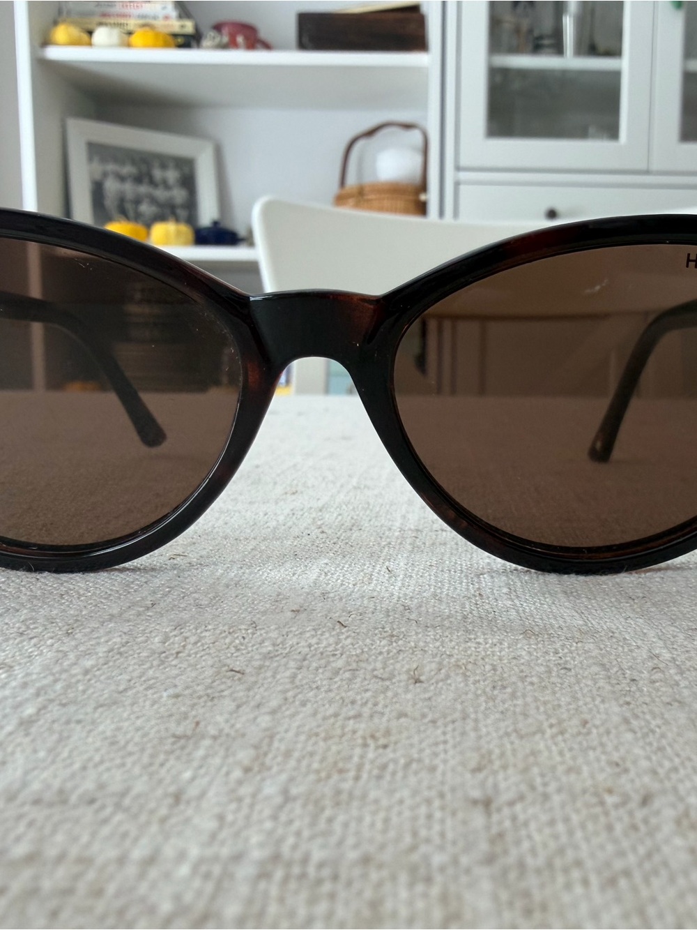 Hilfiger. Women's Oversized Tortoiseshell Sunglasses - Brown Lenses